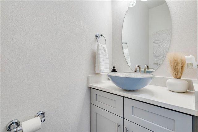 4513 Lucabella LN, Leander, TX 78641