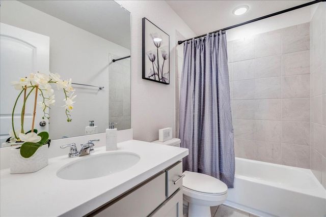 4513 Lucabella LN, Leander, TX 78641