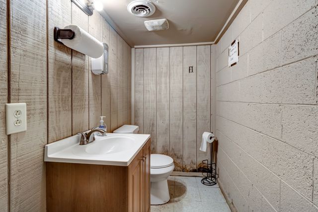 2700 Tucker Rd, Nashville, TN 37218