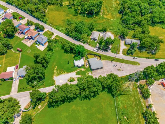 2700 Tucker Rd, Nashville, TN 37218