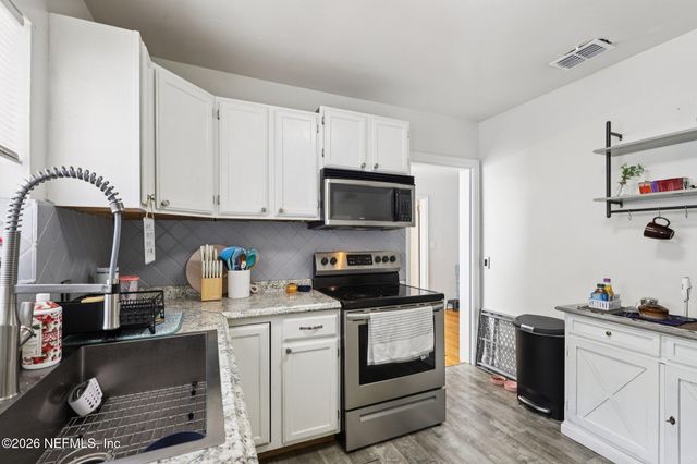 737 WREN Road, Jacksonville, FL 32216