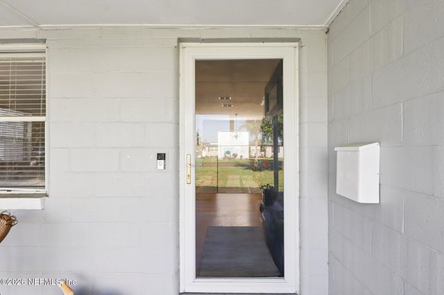 737 WREN Road, Jacksonville, FL 32216