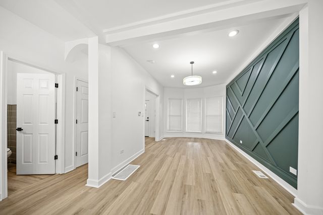 639 N Leamington Avenue, Chicago, IL 60644