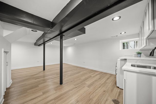 639 N Leamington Avenue, Chicago, IL 60644