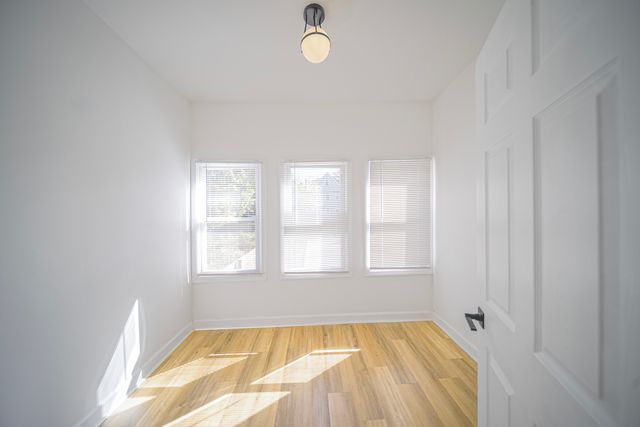 639 N Leamington Avenue, Chicago, IL 60644