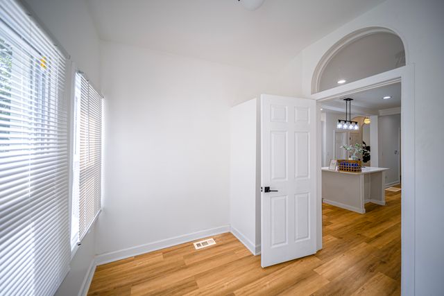 639 N Leamington Avenue, Chicago, IL 60644