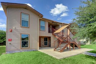 706 W 6th ST C, Taylor, TX 76574