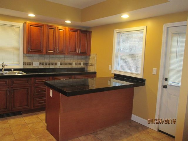 4 Beck Rd, Arlington, MA 02476