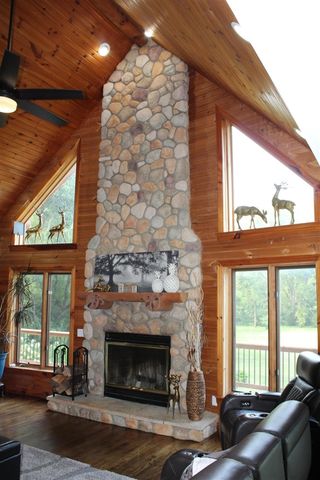 1224 W David Kempf Court, Saline, MI 48176