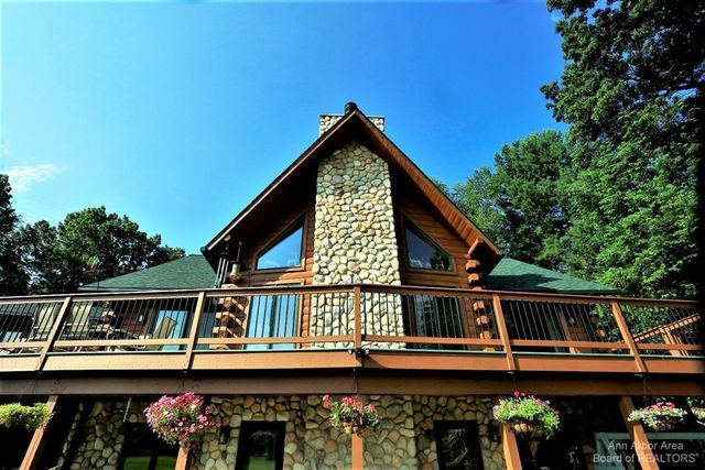 1224 W David Kempf Court, Saline, MI 48176