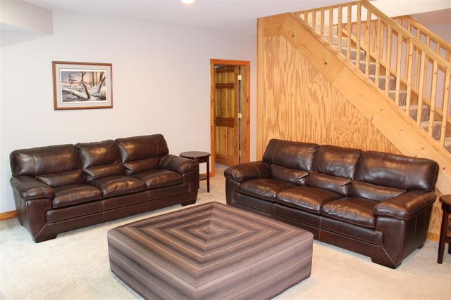1224 W David Kempf Court, Saline, MI 48176