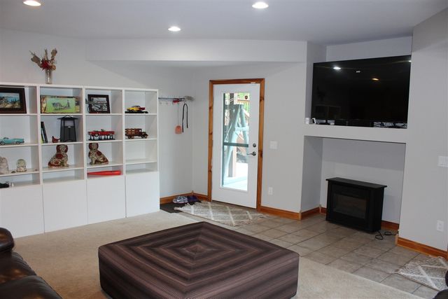 1224 W David Kempf Court, Saline, MI 48176