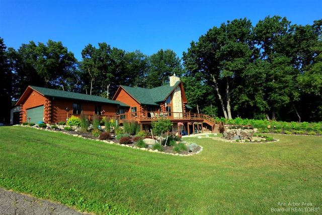 1224 W David Kempf Court, Saline, MI 48176