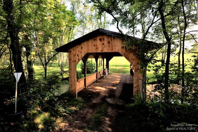 1224 W David Kempf Court, Saline, MI 48176