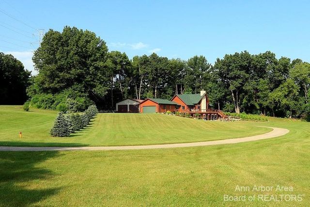 1224 W David Kempf Court, Saline, MI 48176