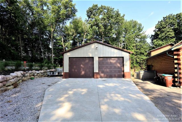 1224 W David Kempf Court, Saline, MI 48176
