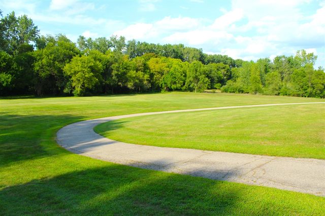 1224 W David Kempf Court, Saline, MI 48176