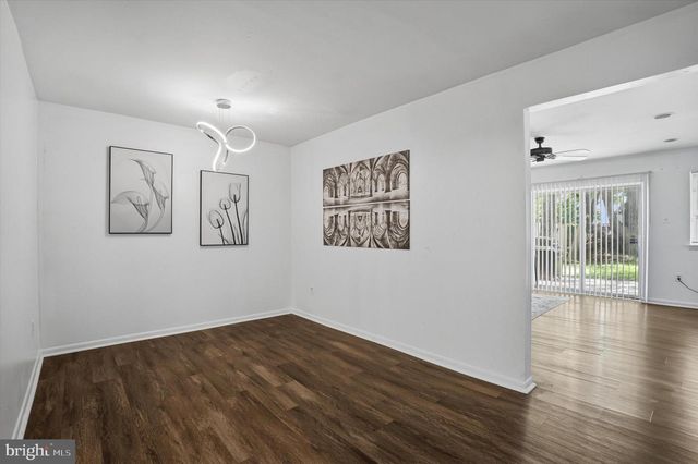 2 HORSESHOE CIR, Horsham, PA 19044