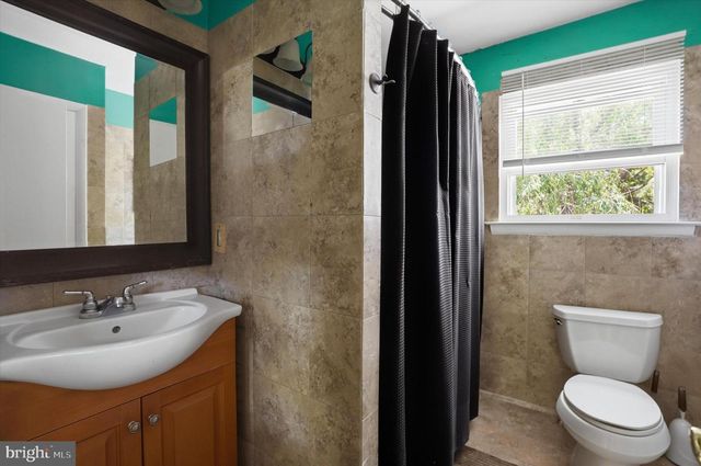 2 HORSESHOE CIR, Horsham, PA 19044