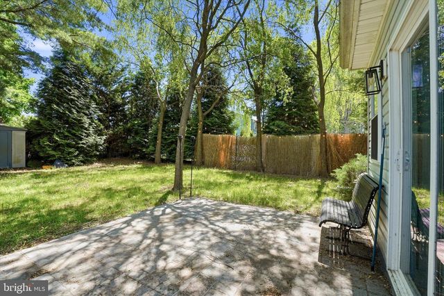 2 HORSESHOE CIR, Horsham, PA 19044