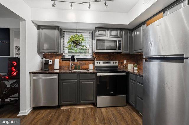 2 HORSESHOE CIR, Horsham, PA 19044