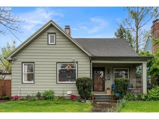 5820 Ne HALSEY St, Portland, OR 97213