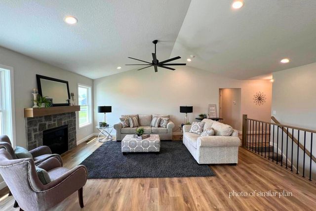 1821 Redbud Circle, Eldridge, IA 52748