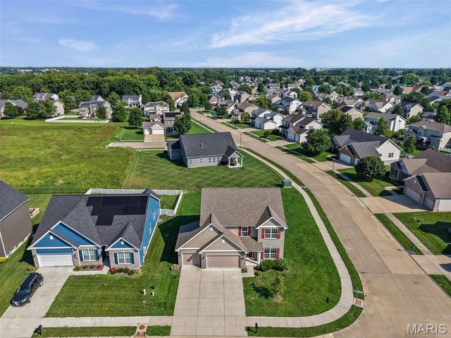 2625 Windsor Crest Court, Shiloh, IL 62221