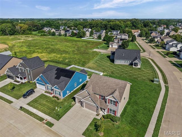 2625 Windsor Crest Court, Shiloh, IL 62221