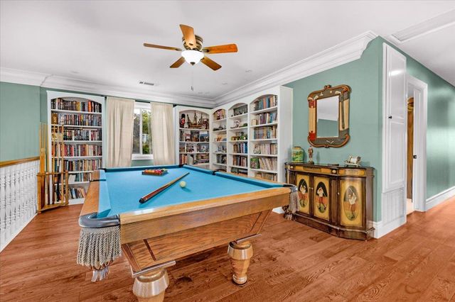 244 E Dorothea Court, Visalia, CA 93277