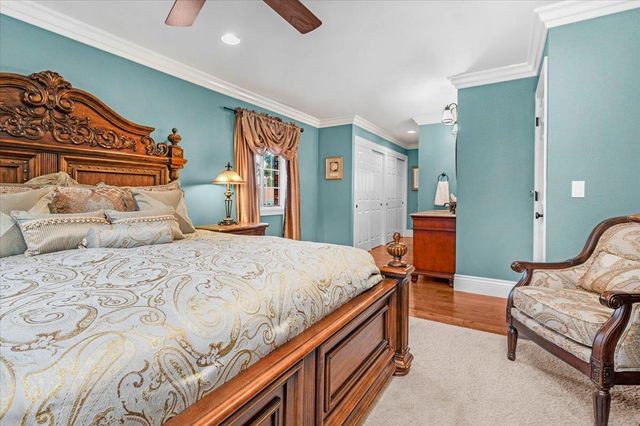 244 E Dorothea Court, Visalia, CA 93277