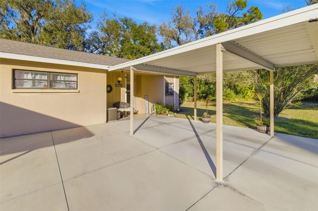 5023 VILLAGE GARDENS DRIVE 29, Sarasota, FL 34234