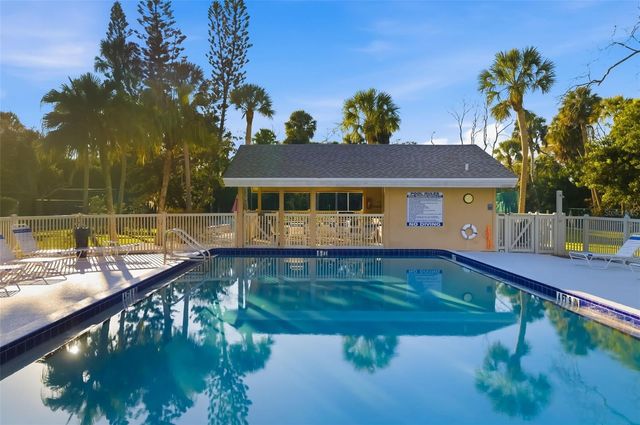 5023 VILLAGE GARDENS DRIVE 29, Sarasota, FL 34234