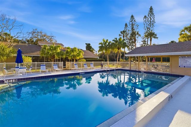 5023 VILLAGE GARDENS DRIVE 29, Sarasota, FL 34234