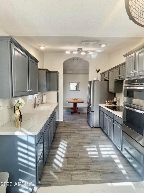 19420 N Westbrook Parkway 521, Peoria, AZ 85382