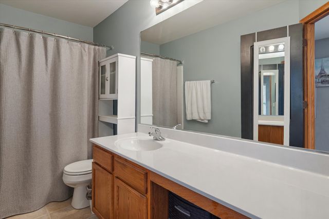 1315 Burns Lane, Minooka, IL 60447