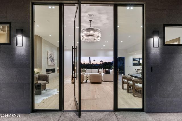 5525 E LINCOLN Drive 124, Paradise Valley, AZ 85253