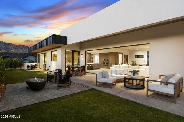 5525 E LINCOLN Drive 124, Paradise Valley, AZ 85253