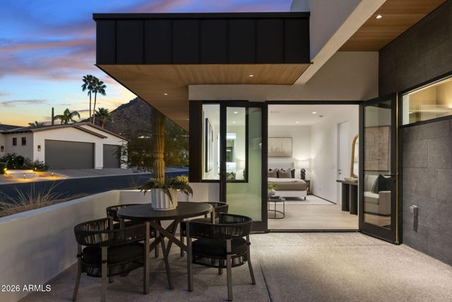 5525 E LINCOLN Drive 124, Paradise Valley, AZ 85253