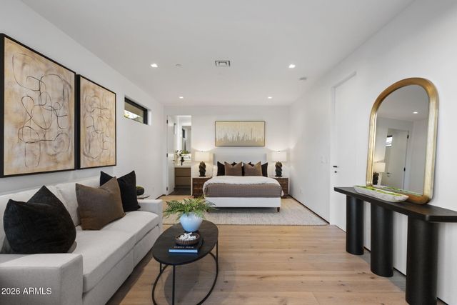 5525 E LINCOLN Drive 124, Paradise Valley, AZ 85253