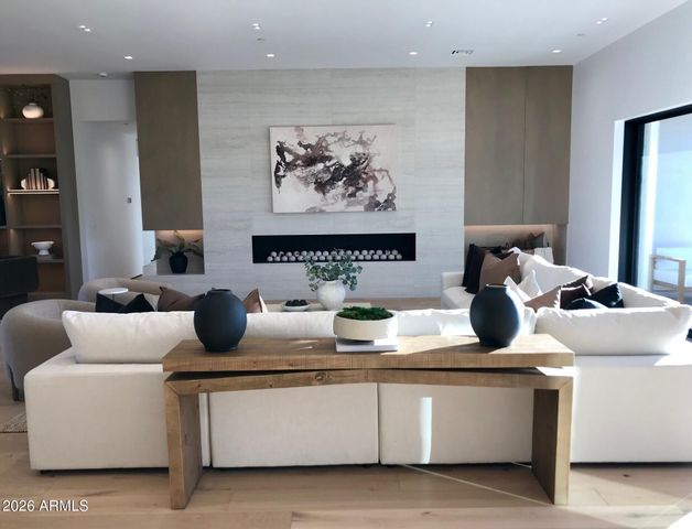 5525 E LINCOLN Drive 124, Paradise Valley, AZ 85253