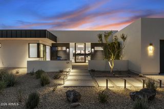 5525 E LINCOLN Drive 124, Paradise Valley, AZ 85253