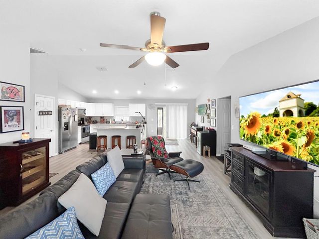 20061 SW 83RD PLACE, Dunnellon, FL 34431