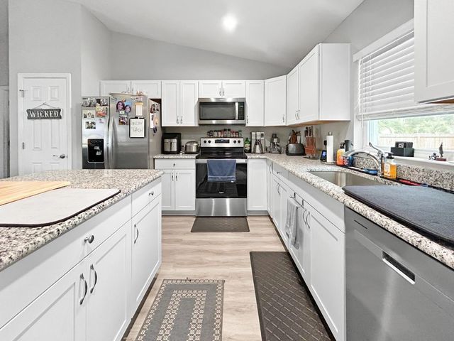 20061 SW 83RD PLACE, Dunnellon, FL 34431