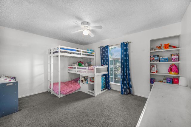 651 N Laverne Avenue, Fresno, CA 93727