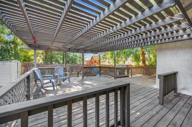 651 N Laverne Avenue, Fresno, CA 93727