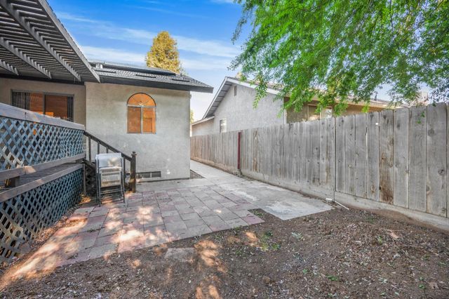 651 N Laverne Avenue, Fresno, CA 93727