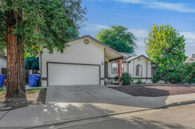651 N Laverne Avenue, Fresno, CA 93727