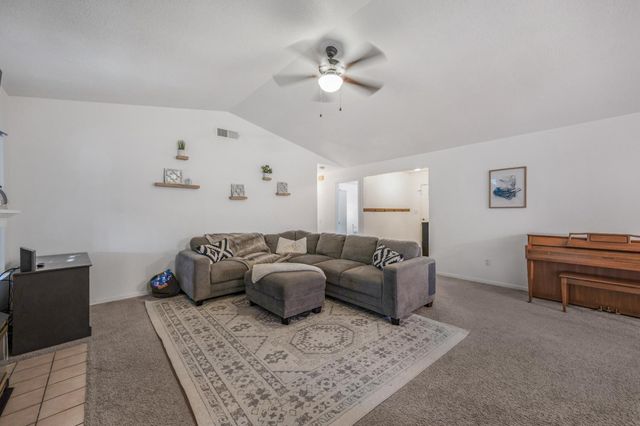 651 N Laverne Avenue, Fresno, CA 93727