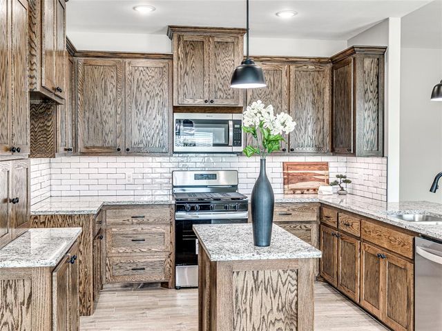 4529 Red Bird Road, Shawnee, OK 74804